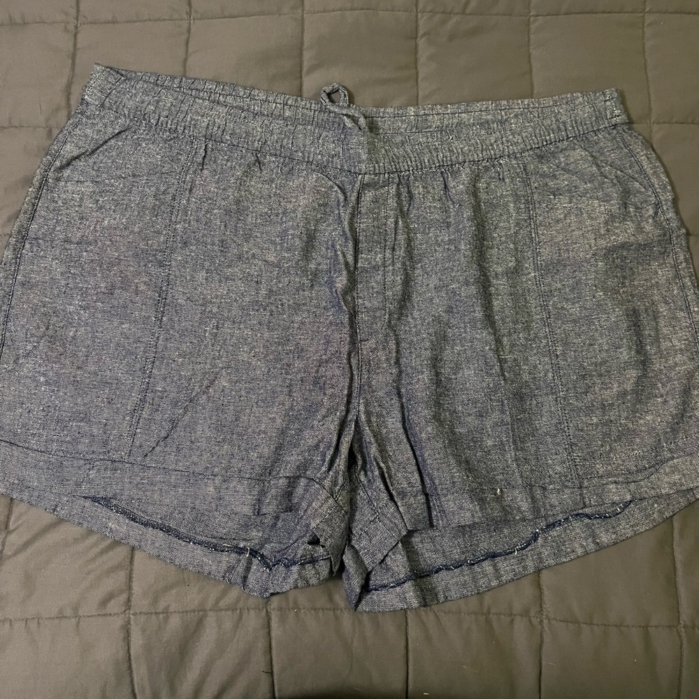 Old Navy Heathered Gray Athletic Shorts